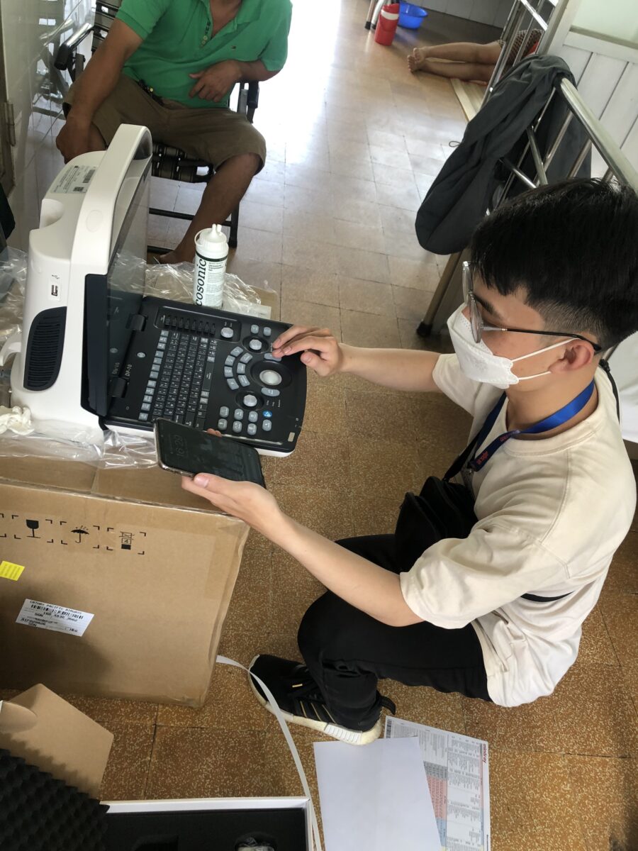 Lắp đặt máy siêu âm xách tay Mindray DP10 tại TP.HCM.