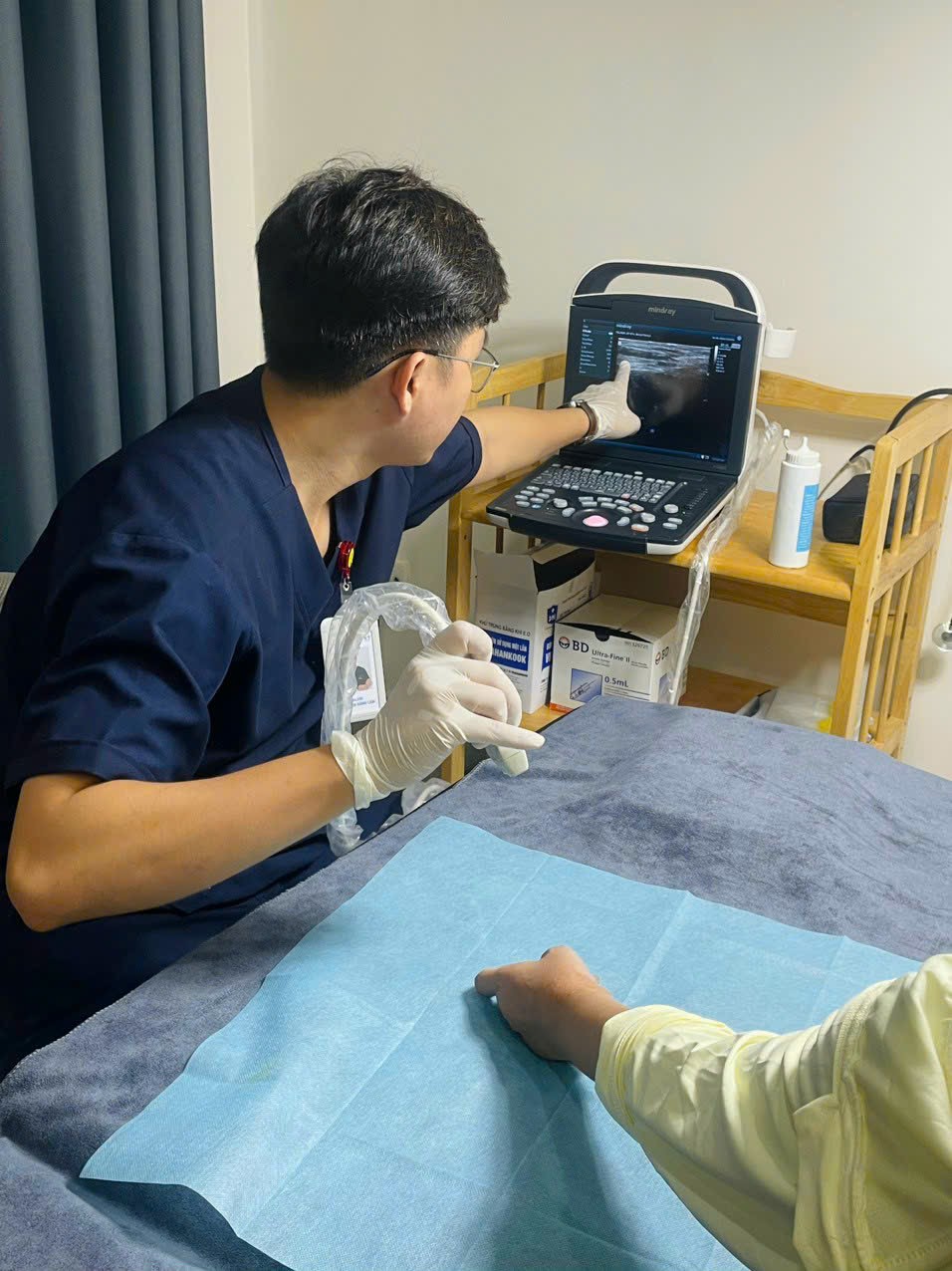 Với chất lượng hình ảnh sắc nét, Mindray DP10 sẵn sàng phục vụ cho phòng khám cơ xương khớp trong việc khảo sát lâm sàn và điều trị can thiệp.